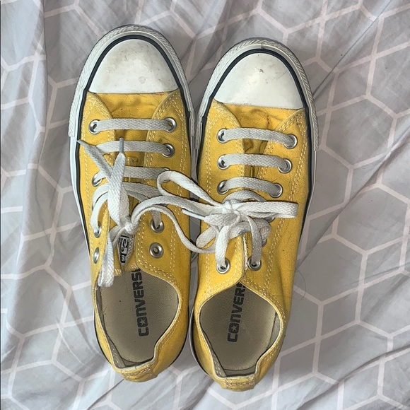 yellow converse size 5